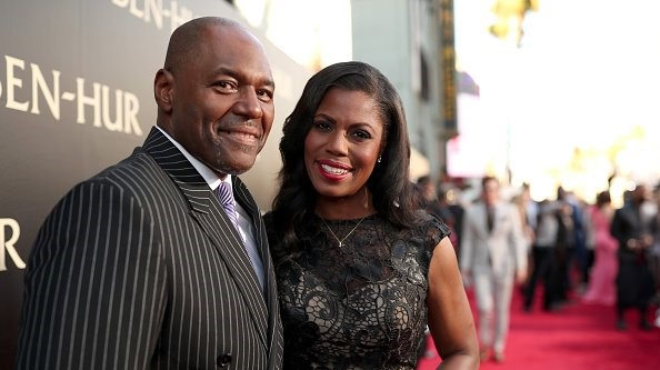 Omarosa marries pastor John Allen Newman at Trump's D.C. hotel | khou.com